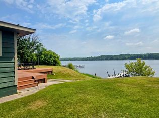 2502 Birchview Dr NW, Baudette, MN 56623