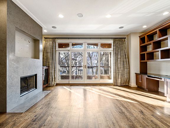 2nd image of 2617 N Wayne Ave #2S