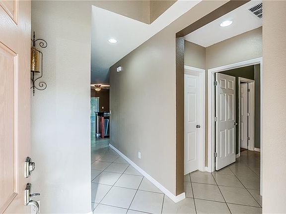 3rd image of 2871 Sunstone Dr