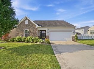 7101 Bluestream Dr, Tipp City, OH 45371