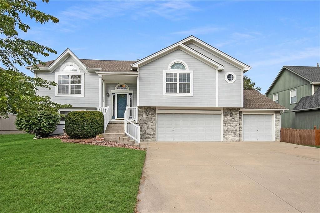 328 SW Ascot Dr, Lees Summit, MO 64082 MLS 2456284 Zillow