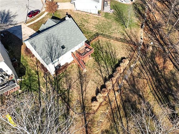 5th image of 6102 N Evans Ave