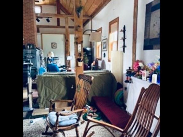 3 Calvin Coombs Rd #B