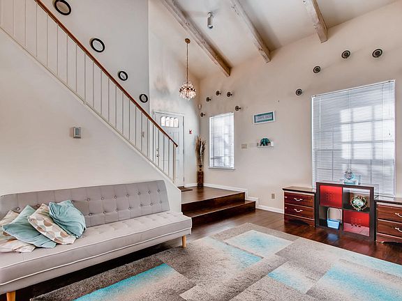 Living Room2