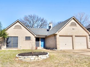 8205 Intrepid Ln, Rowlett, TX 75089