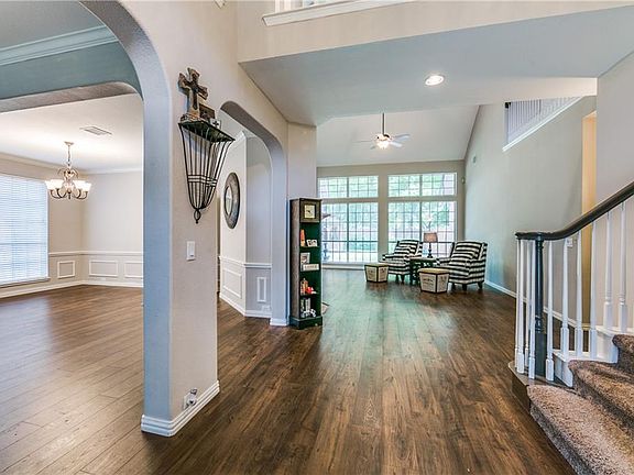 4th image of 2909 Westshore Dr