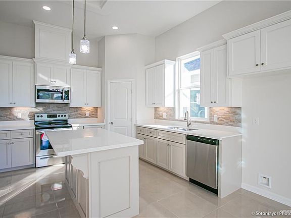 4th image of 4009 S Rodman Ln S