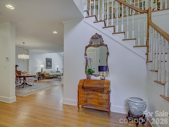 4th image of 8905 Challis Hill Ln