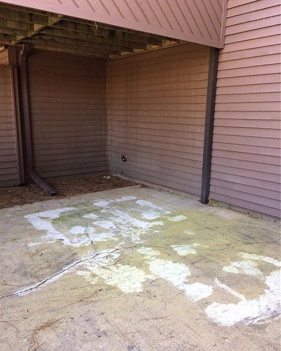2nd image of 402 Turnbridge Close