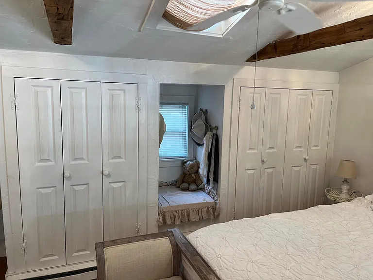 377 Third Beach Rd — Photo 11