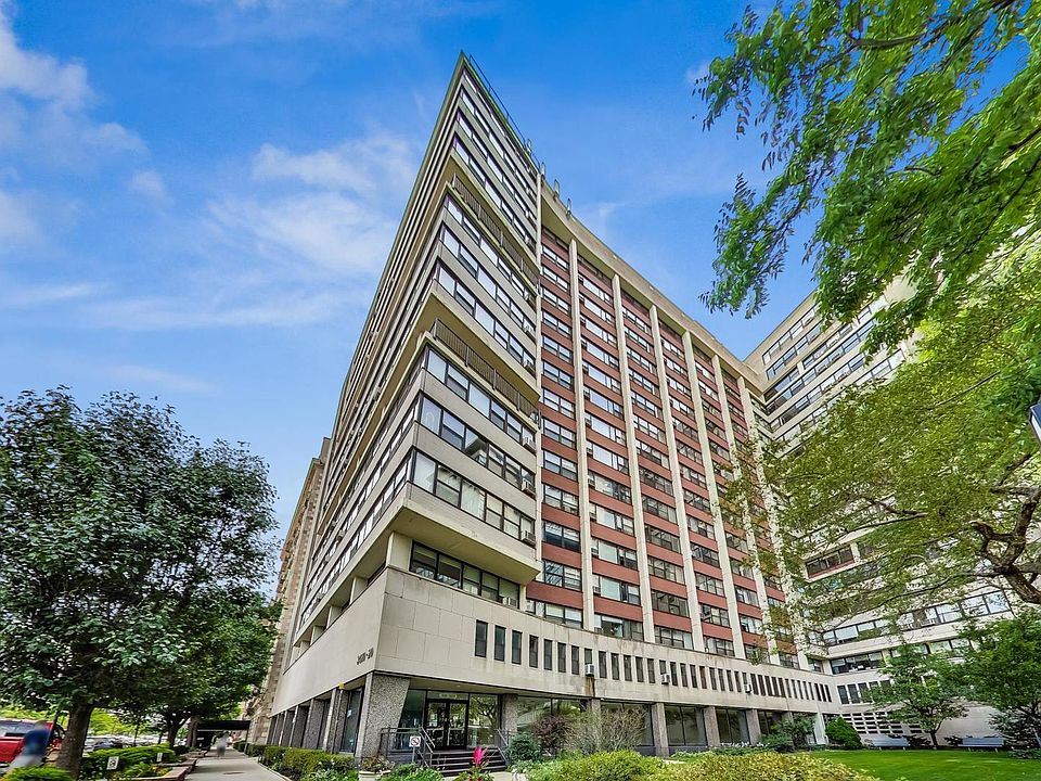 1st image of 3410 N Lake Shore Dr APT 6E
