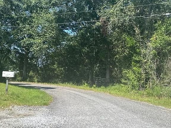 4th image of 106 Booth Blvd