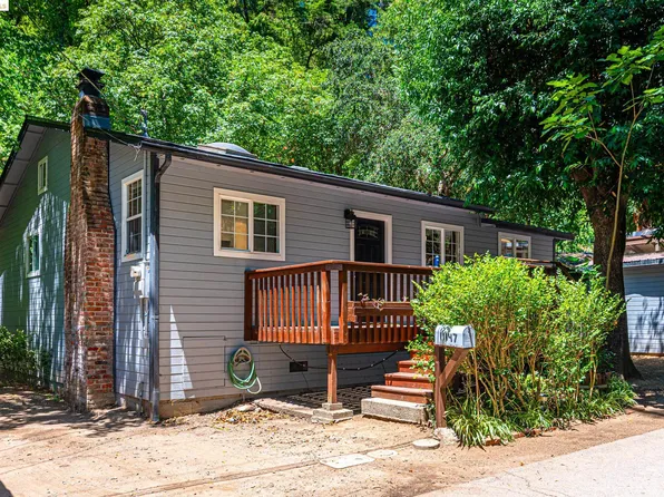 11147 Dell Ave, Forestville, CA 95436
