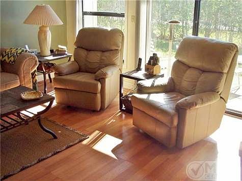 4th image of 5074 Bottlebrush St