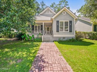18 Brisbane Dr, Beaufort, SC 29902