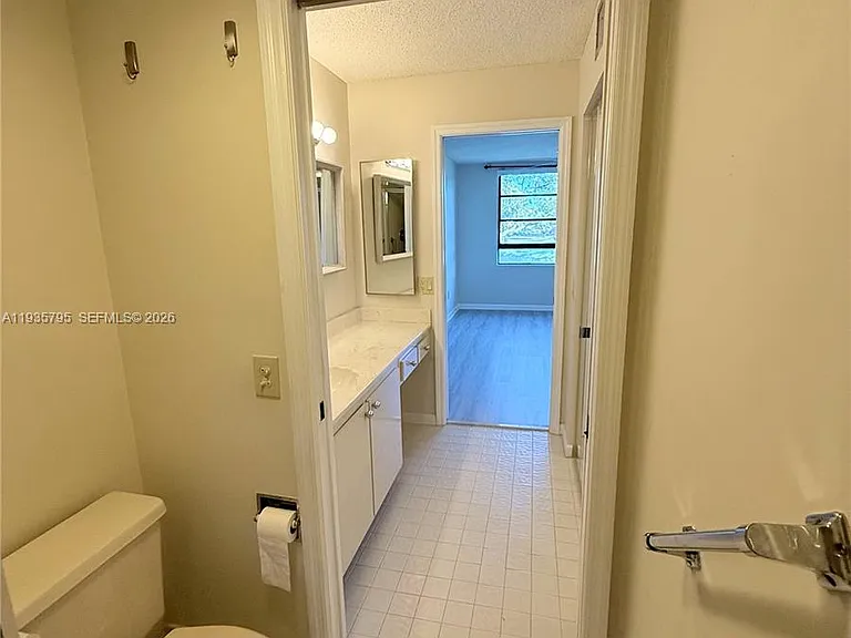 10426 E Clairmont Cir #212 — Photo 21