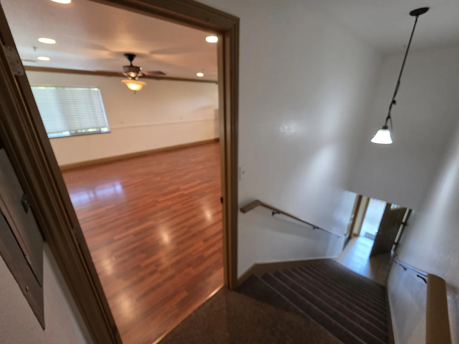 Studio, 600 sqft, $1,595 — Photo 2