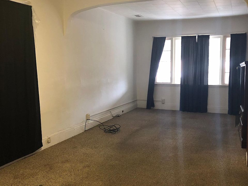 2nd image of 183 Freund St #2