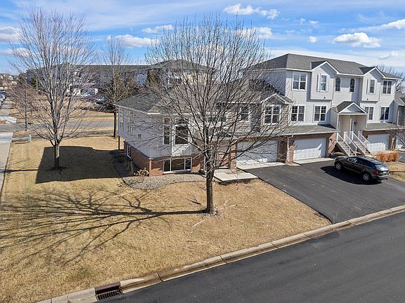 5th image of 20153 Holister Ln