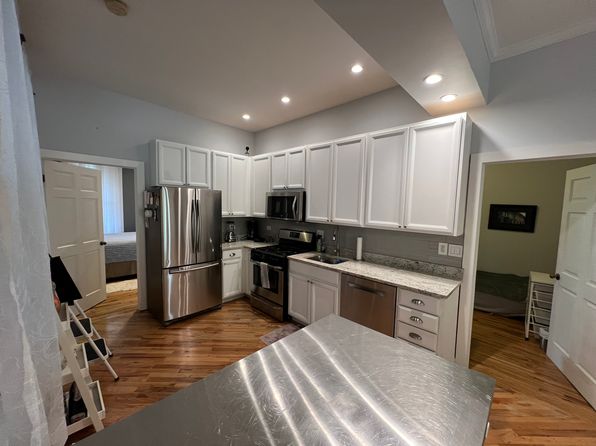 1010 N Damen Ave APT 1