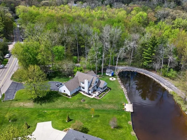 5745 Browns Lake Rd, Jackson, MI 49203