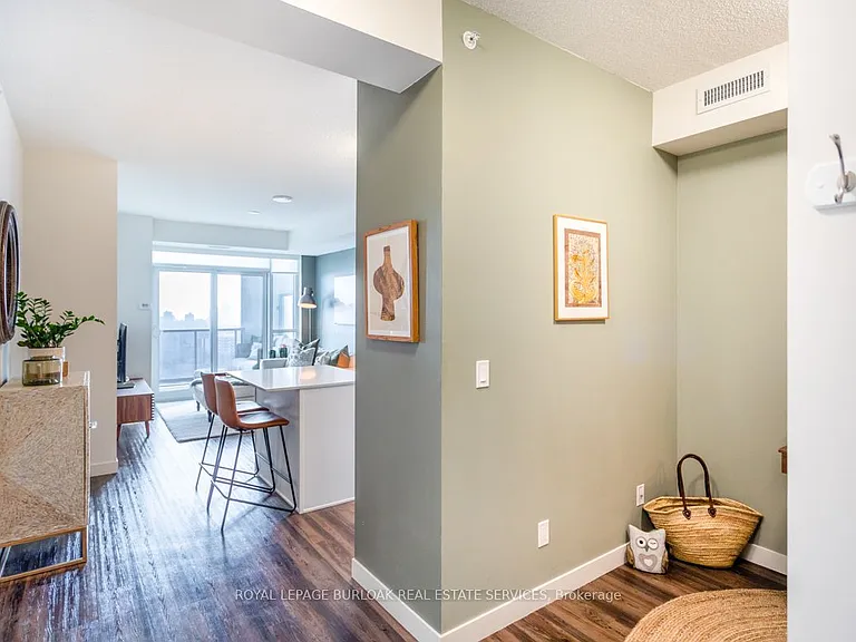 2093 Fairview St #1405 — Photo 3