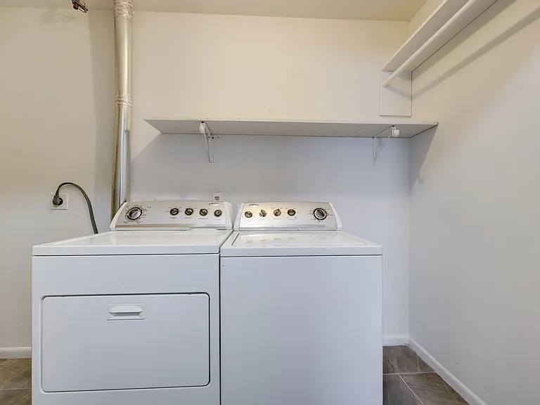 9006 Stone Brook Ln — Photo 13