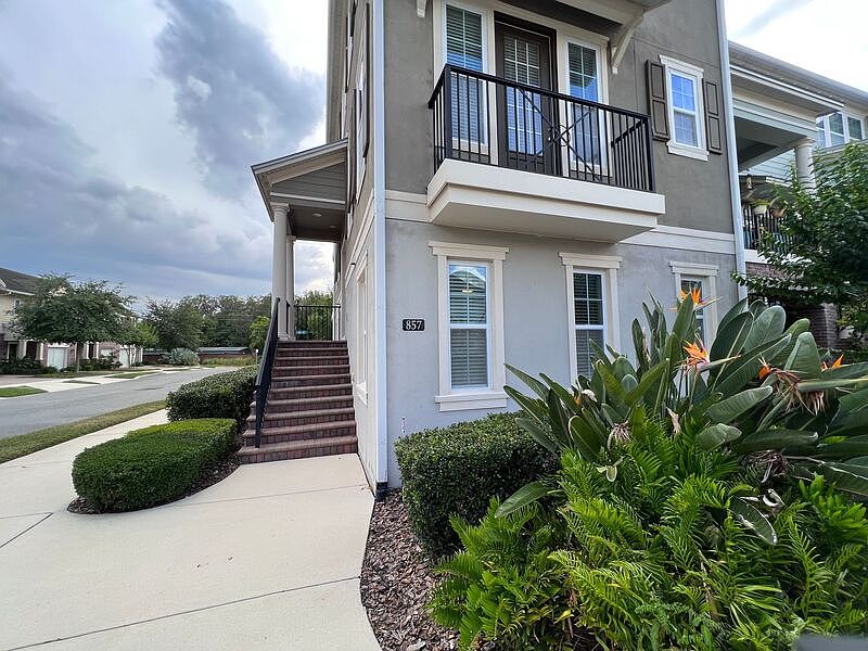 1st image of 857 Taramundi Dr