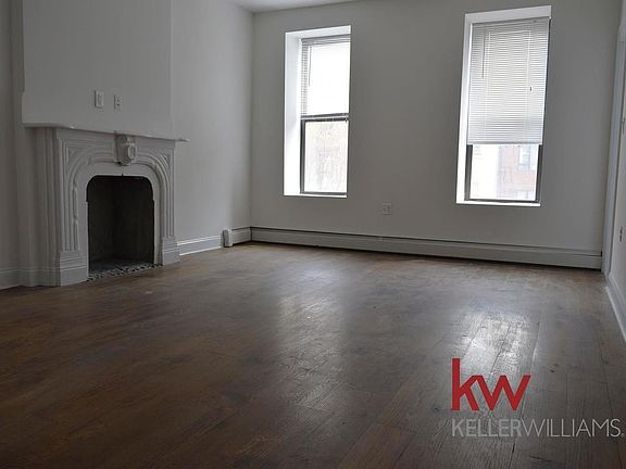 4th image of 129 Jefferson Ave APT 2