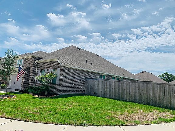2nd image of 447 Bayberry Landing Way