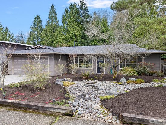 7424 143rd Avenue NE, Redmond, WA 98052
