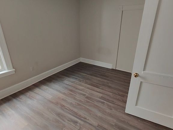 5th image of 20 S Robinson St #B