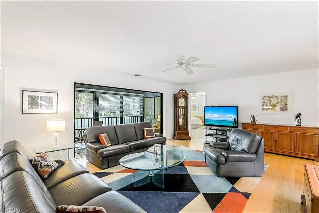 2 bed, 2.0 bath, 1529 sqft, $7,500 — Photo 4