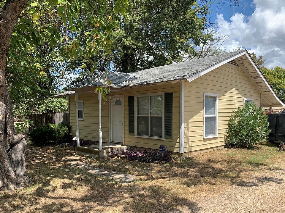 1st image of 2411 Medlin Dr