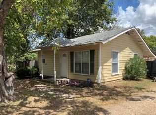 2411 Medlin Dr, Arlington, TX 76015