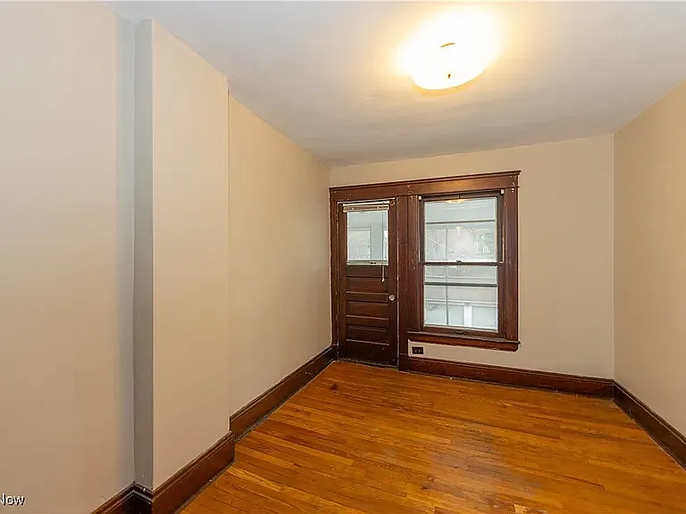 2572 Mayfield Rd — Photo 20