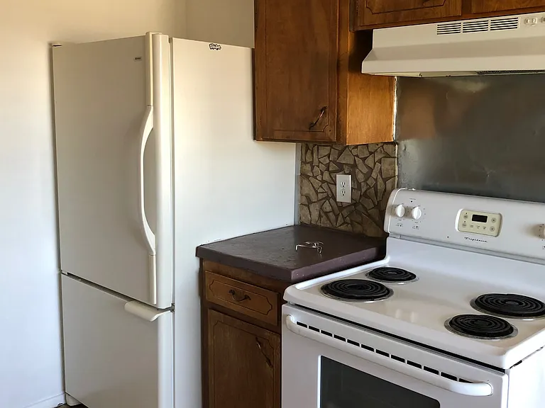Updated NE Heights 2 Bedroom - Quality & Move-in Ready — Photo 18