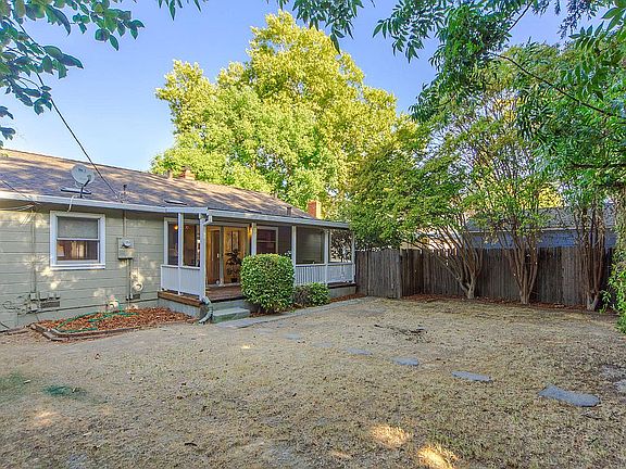 3rd image of 1713 42nd St