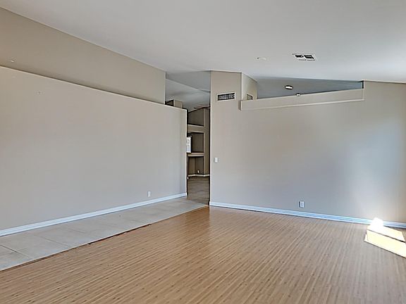 4th image of 3908 W Columbine Dr