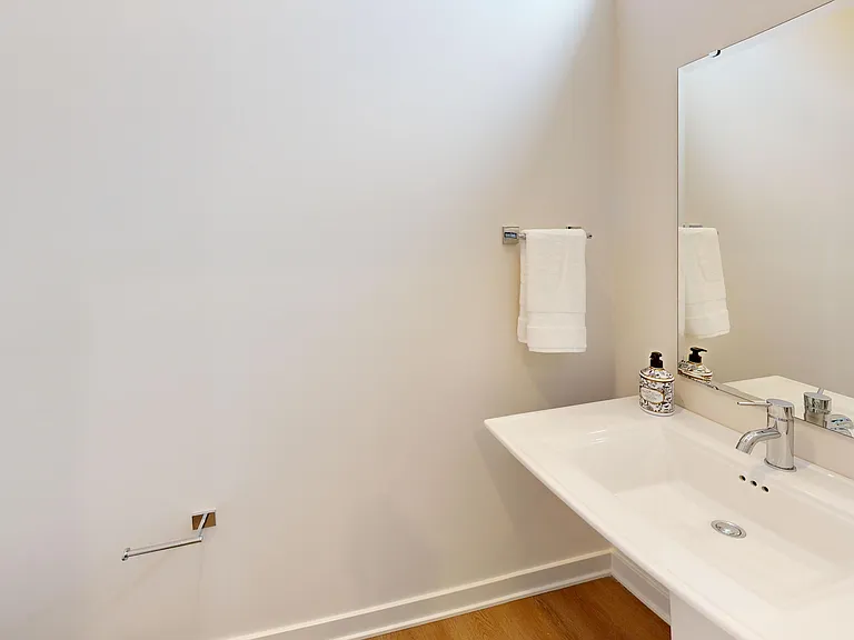 Factory 52 Townhomes — Photo 64