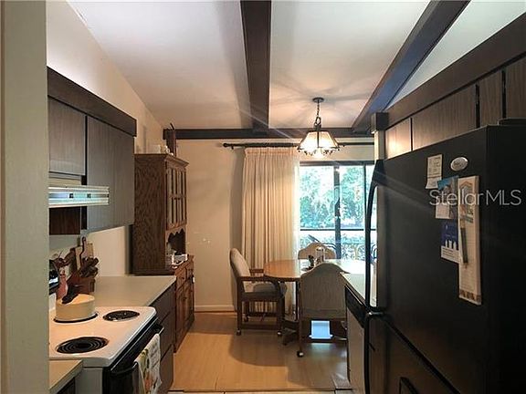 5th image of 1010 Pine Meadows Dr