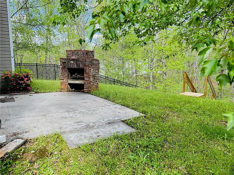 2515 Sheldon Pl — Photo 27