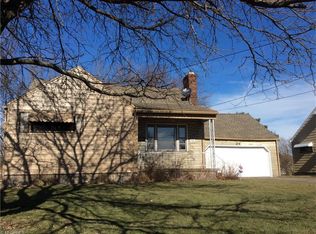 464 Blossom Ave, Campbell, OH