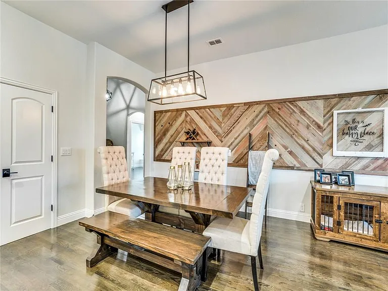 5517 Holloway Hl — Photo 9