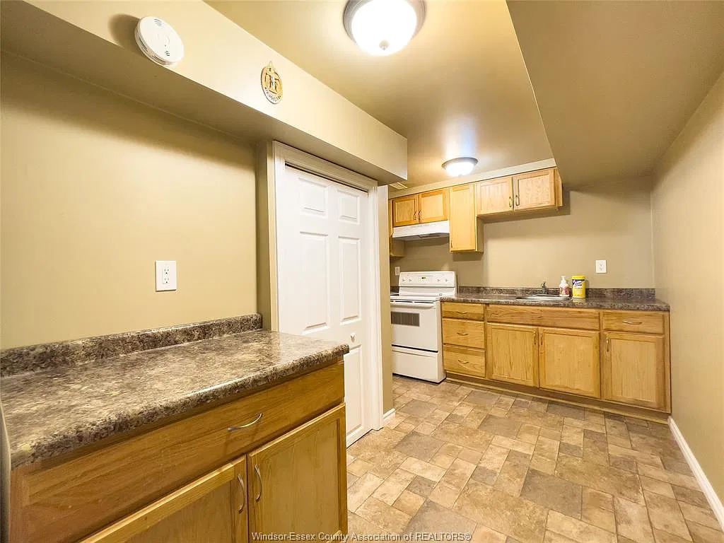 2 bed, $1,350 — Photo 4