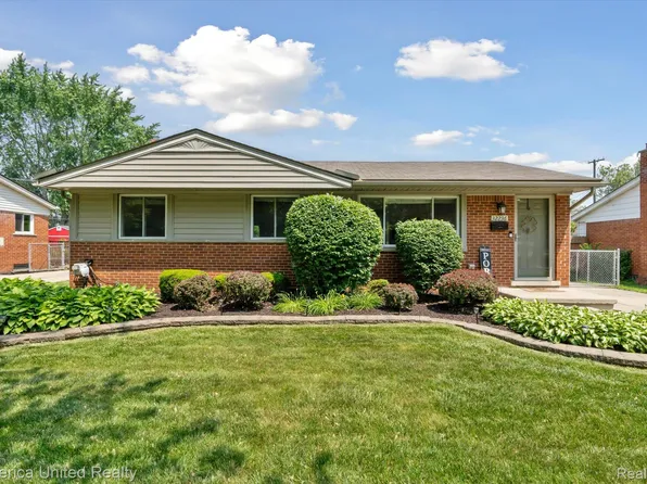 32236 Lyndon St, Livonia, MI 48154