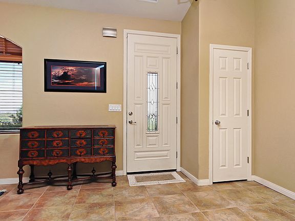 Welcoming Entry w Tile