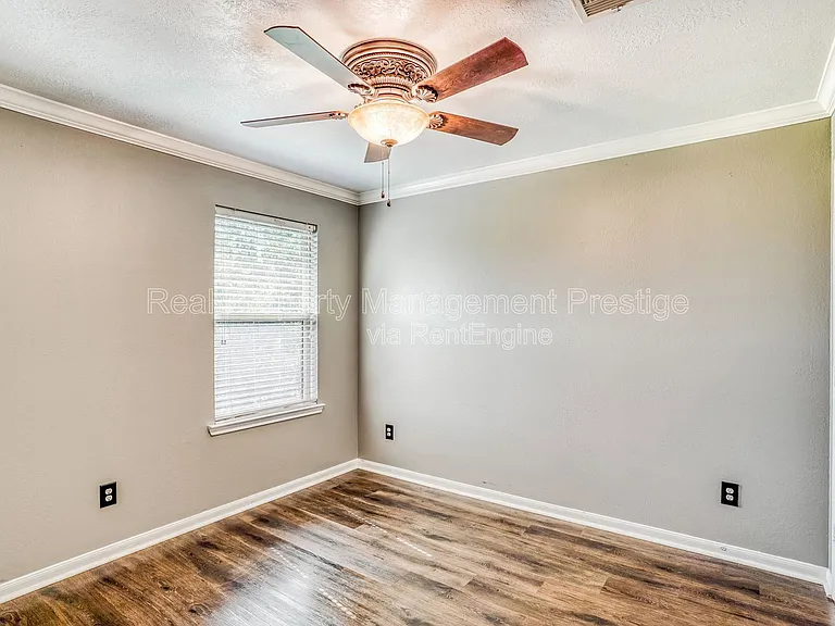 10707 Fuqua Glen Ln — Photo 11
