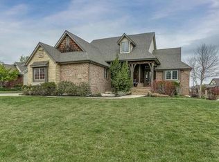 2449 N Peckham St, Wichita, KS 67228