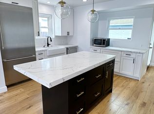 6214 W 77th St, Los Angeles, CA 90045